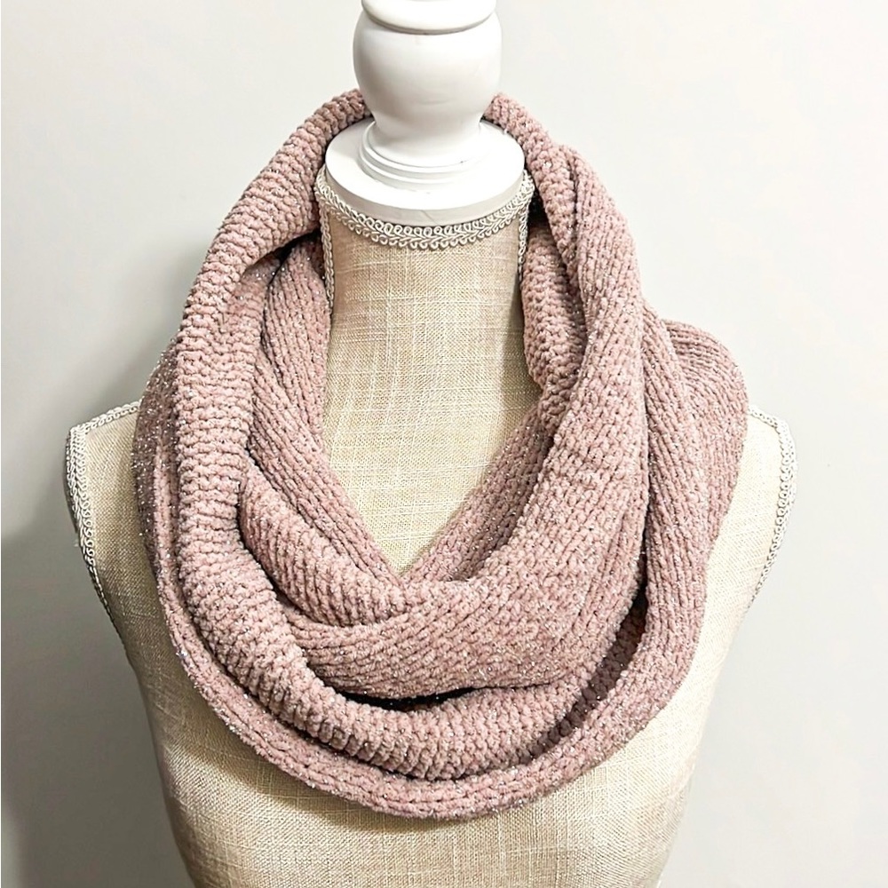 SO Sparkly Pink Infinity Scarf